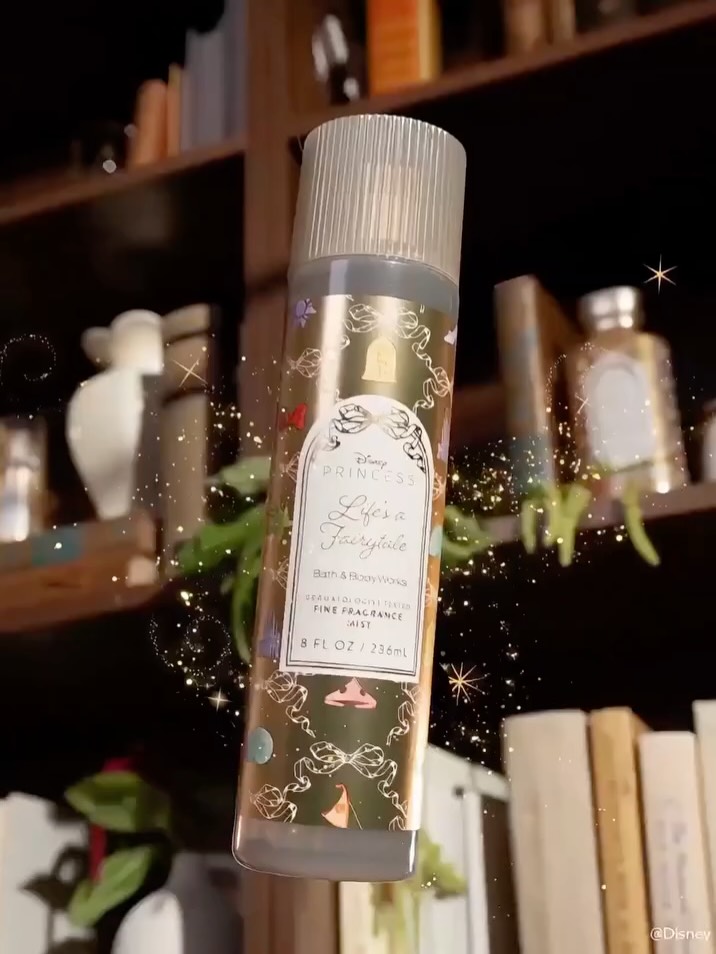 כל הקסם של הנסיכות, בניחוח אחד בלתי נשכח ✨
הכירו את הניחוח החמים שמשלב את כל מה שאנחנו אוהבים בכל נסיכה: פירות יער קסומים, פריחה מהאגדות ועצי ממלכה עשירים. 

והחלק הכי טוב? גם הניחוח הזה משתתף במבצע שלנו: 2+1 מתנה על כל מוצרי הטיפוח, בחנויות ובאתר.