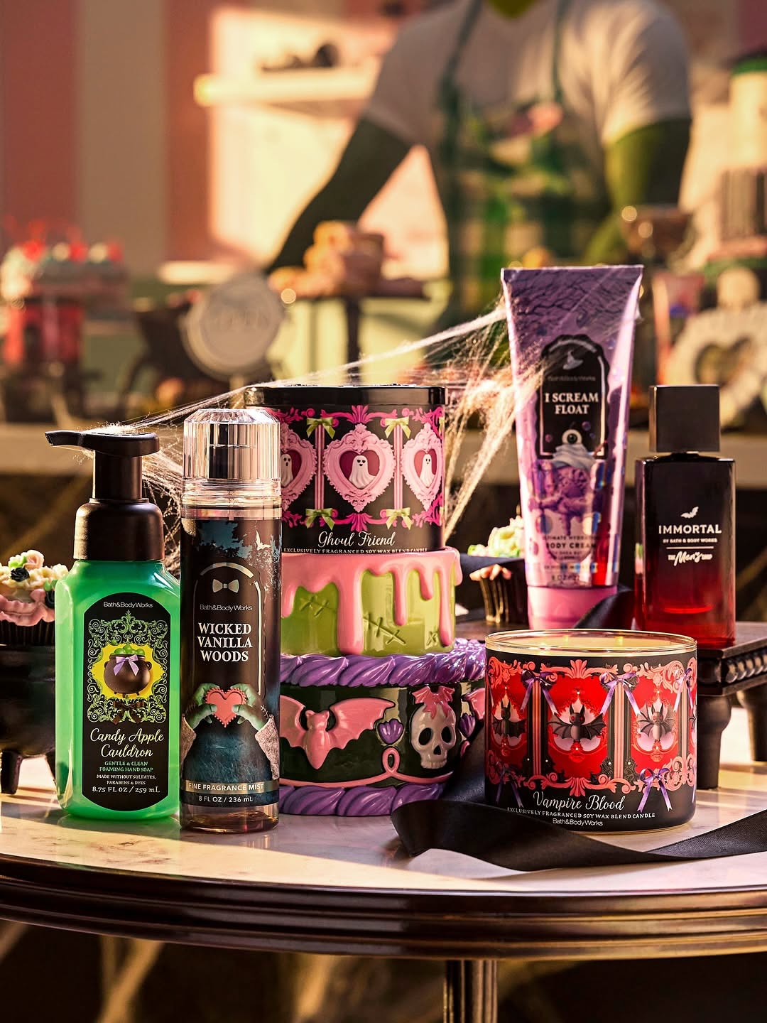 האלווין מעולם לא הריח טוב כל כך 😌
מי כבר נכנס לאווירה עם פריט קסום מהקולקציה?